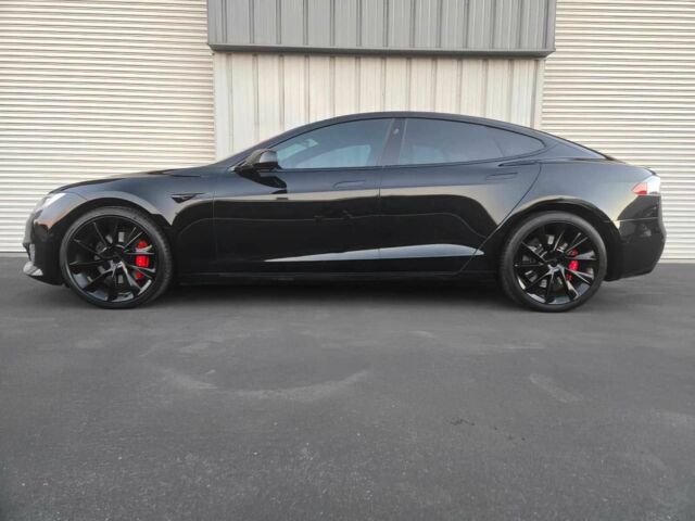 Черный Тесла Модель С, объемом двигателя 0 л и пробегом 44 тыс. км за 13200 $, фото 3 на Automoto.ua