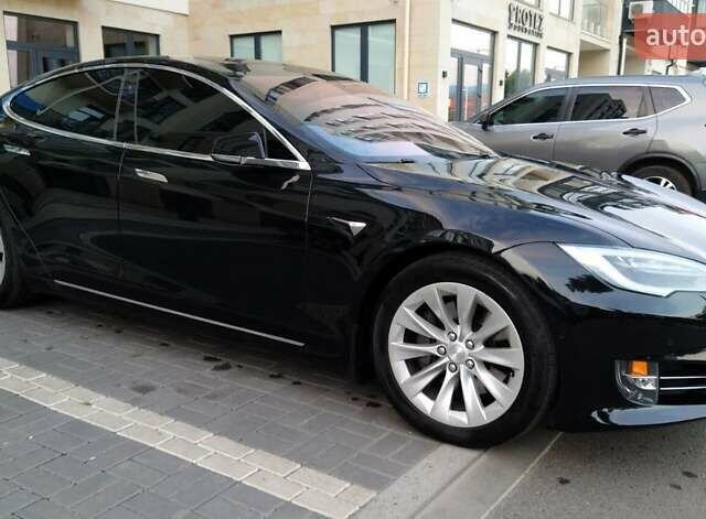Черный Тесла Модель С, объемом двигателя 0 л и пробегом 108 тыс. км за 24700 $, фото 3 на Automoto.ua