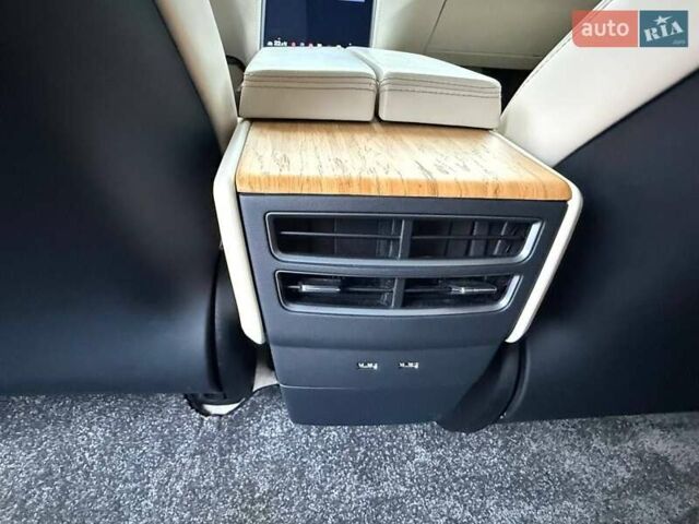 Чорний Тесла Модель С, об'ємом двигуна 0 л та пробігом 101 тис. км за 25499 $, фото 29 на Automoto.ua