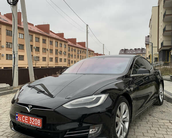 Черный Тесла Модель С, объемом двигателя 0 л и пробегом 193 тыс. км за 23300 $, фото 2 на Automoto.ua