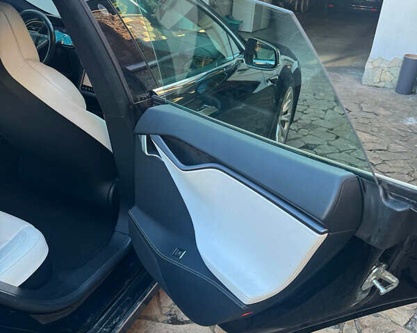 Чорний Тесла Модель С, об'ємом двигуна 0 л та пробігом 120 тис. км за 29500 $, фото 9 на Automoto.ua