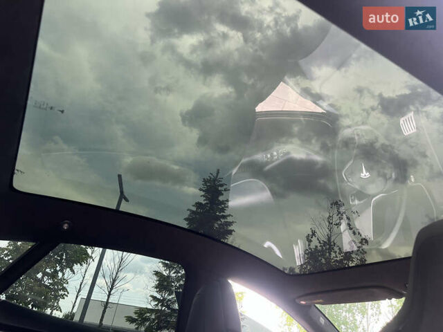 Черный Тесла Модель С, объемом двигателя 0 л и пробегом 82 тыс. км за 29990 $, фото 35 на Automoto.ua