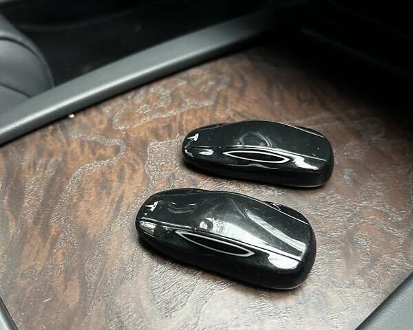 Черный Тесла Модель С, объемом двигателя 0 л и пробегом 118 тыс. км за 25700 $, фото 26 на Automoto.ua