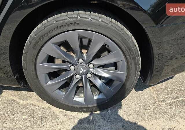 Чорний Тесла Модель С, об'ємом двигуна 0 л та пробігом 210 тис. км за 28000 $, фото 19 на Automoto.ua