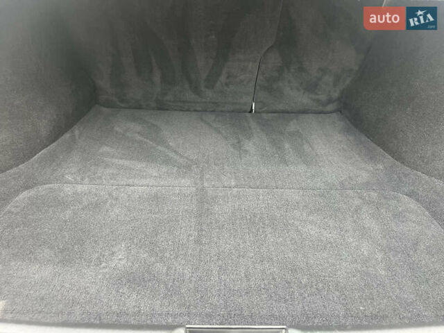 Черный Тесла Модель С, объемом двигателя 0 л и пробегом 82 тыс. км за 29990 $, фото 37 на Automoto.ua