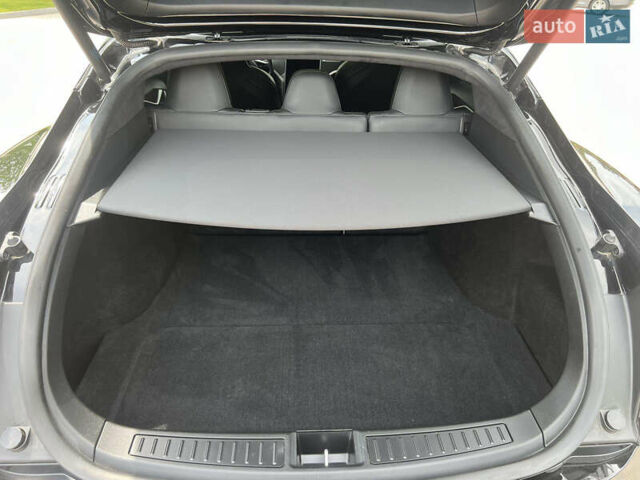 Черный Тесла Модель С, объемом двигателя 0 л и пробегом 82 тыс. км за 29990 $, фото 38 на Automoto.ua