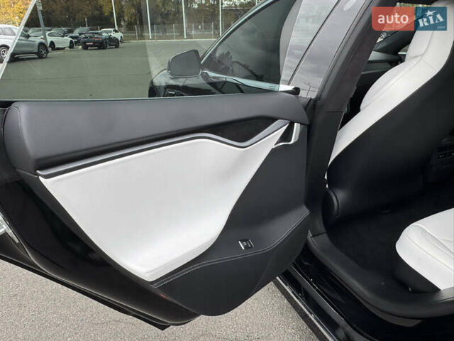 Чорний Тесла Модель С, об'ємом двигуна 0 л та пробігом 59 тис. км за 27900 $, фото 24 на Automoto.ua