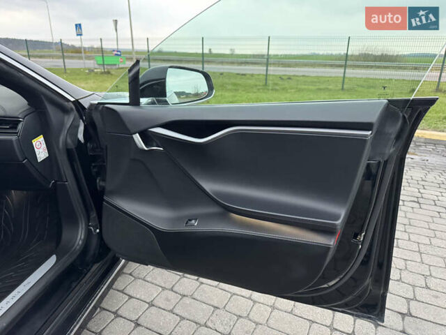 Черный Тесла Модель С, объемом двигателя 0 л и пробегом 137 тыс. км за 19500 $, фото 43 на Automoto.ua