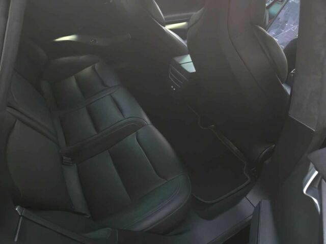 Черный Тесла Модель С, объемом двигателя 0 л и пробегом 44 тыс. км за 13200 $, фото 12 на Automoto.ua