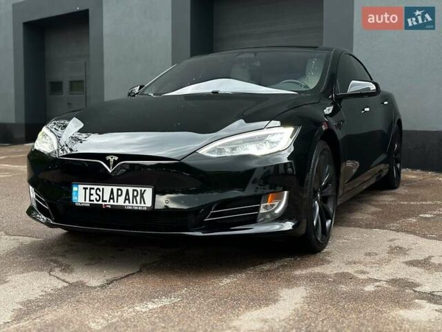 Черный Тесла Модель С, объемом двигателя 0 л и пробегом 47 тыс. км за 31999 $, фото 3 на Automoto.ua