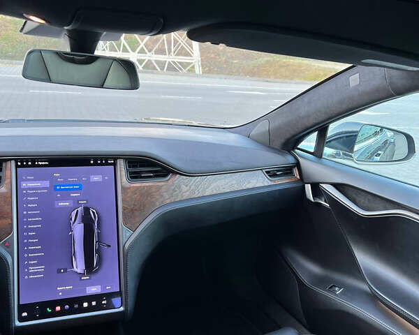 Черный Тесла Модель С, объемом двигателя 0 л и пробегом 121 тыс. км за 29500 $, фото 9 на Automoto.ua