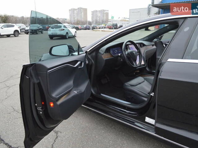 Черный Тесла Модель С, объемом двигателя 0 л и пробегом 110 тыс. км за 32999 $, фото 20 на Automoto.ua