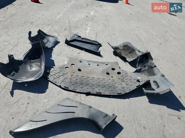 Черный Тесла Модель С, объемом двигателя 0 л и пробегом 128 тыс. км за 8900 $, фото 12 на Automoto.ua