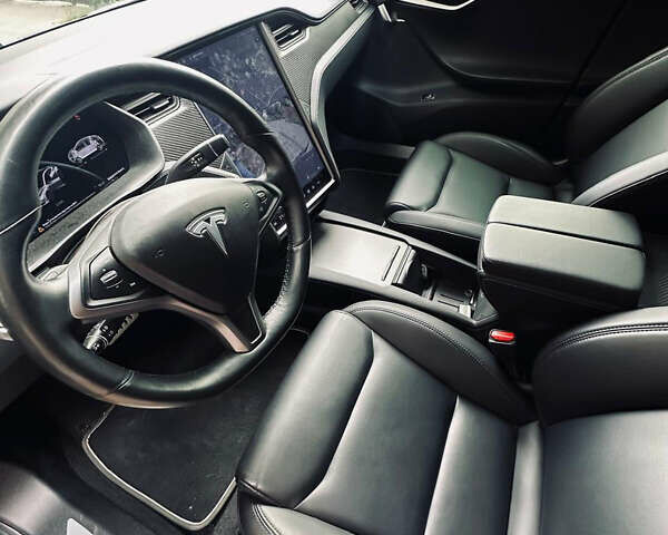 Чорний Тесла Модель С, об'ємом двигуна 0 л та пробігом 34 тис. км за 35500 $, фото 15 на Automoto.ua