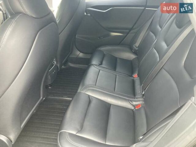 Чорний Тесла Модель С, об'ємом двигуна 0 л та пробігом 65 тис. км за 35500 $, фото 14 на Automoto.ua