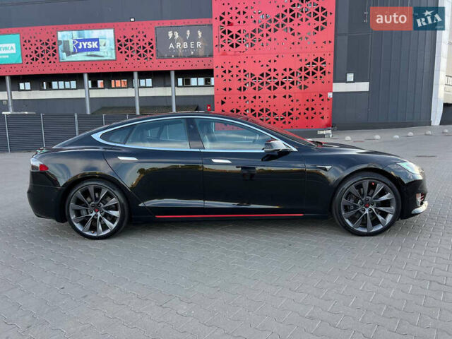 Черный Тесла Модель С, объемом двигателя 0 л и пробегом 121 тыс. км за 29500 $, фото 1 на Automoto.ua