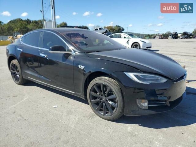 Черный Тесла Модель С, объемом двигателя 0 л и пробегом 128 тыс. км за 8900 $, фото 3 на Automoto.ua