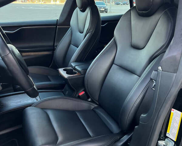 Черный Тесла Модель С, объемом двигателя 0 л и пробегом 121 тыс. км за 29500 $, фото 16 на Automoto.ua