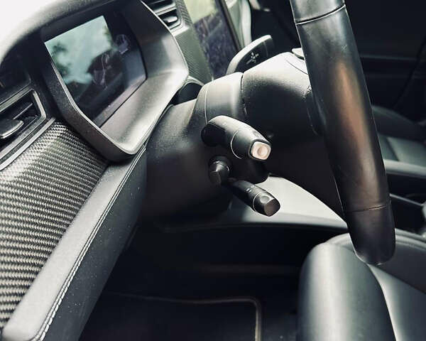 Чорний Тесла Модель С, об'ємом двигуна 0 л та пробігом 34 тис. км за 35500 $, фото 14 на Automoto.ua