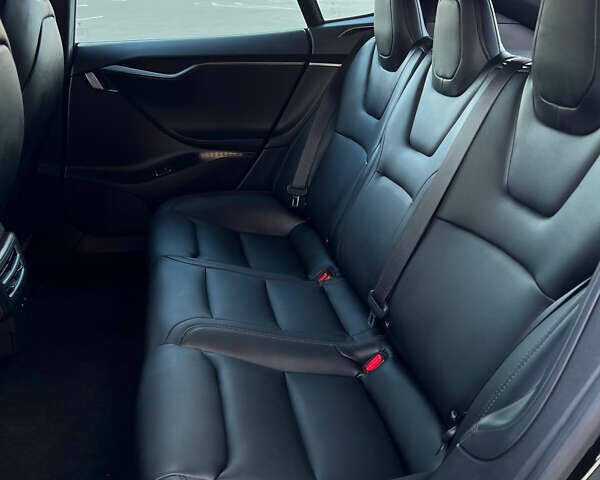 Черный Тесла Модель С, объемом двигателя 0 л и пробегом 121 тыс. км за 29500 $, фото 20 на Automoto.ua