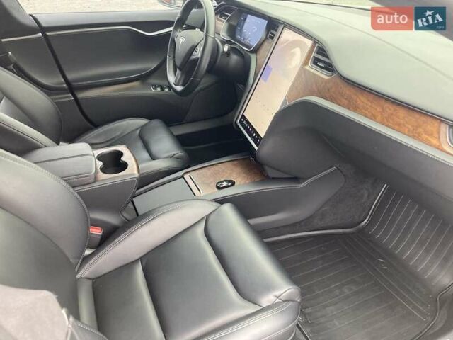 Чорний Тесла Модель С, об'ємом двигуна 0 л та пробігом 65 тис. км за 35500 $, фото 10 на Automoto.ua