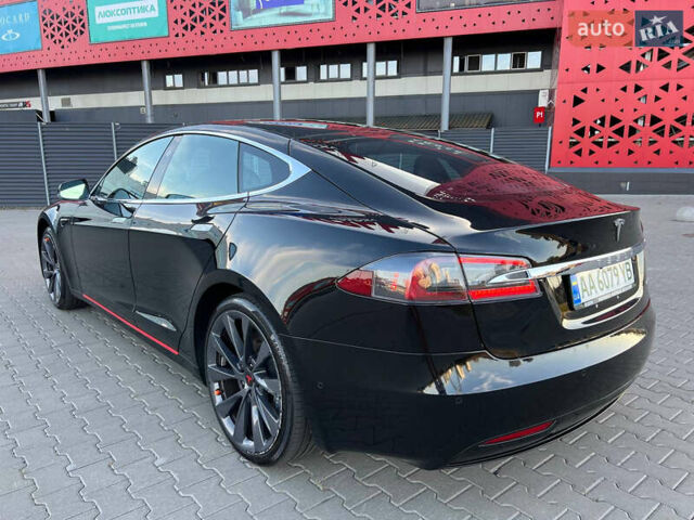 Черный Тесла Модель С, объемом двигателя 0 л и пробегом 121 тыс. км за 29500 $, фото 6 на Automoto.ua