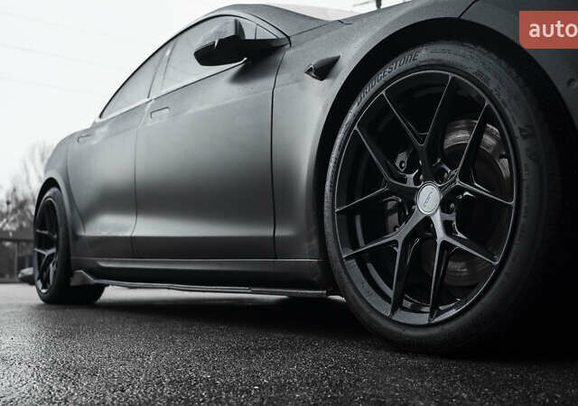 Чорний Тесла Модель С, об'ємом двигуна 0 л та пробігом 49 тис. км за 37900 $, фото 8 на Automoto.ua