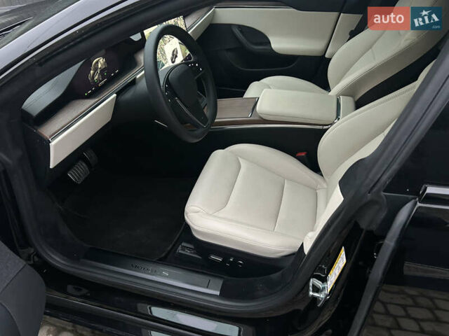 Черный Тесла Модель С, объемом двигателя 0 л и пробегом 77 тыс. км за 31500 $, фото 25 на Automoto.ua