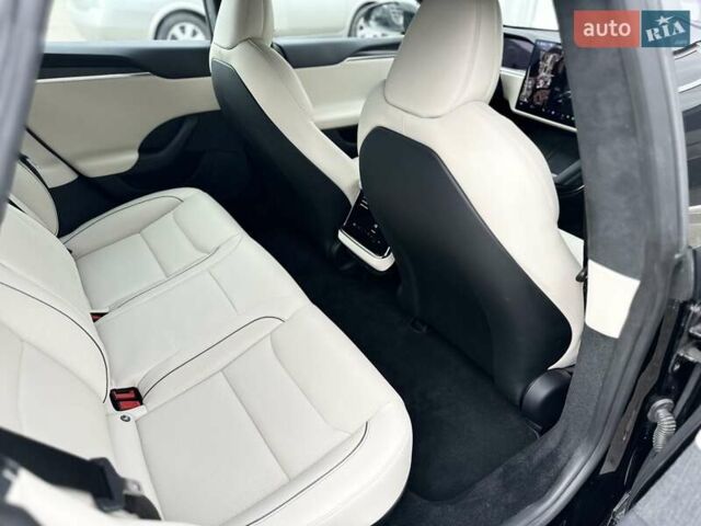 Черный Тесла Модель С, объемом двигателя 0 л и пробегом 42 тыс. км за 65555 $, фото 34 на Automoto.ua