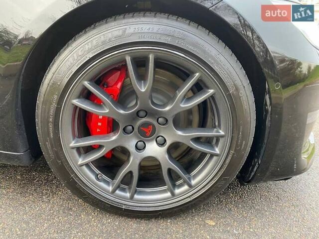 Чорний Тесла Модель С, об'ємом двигуна 0 л та пробігом 53 тис. км за 38300 $, фото 30 на Automoto.ua