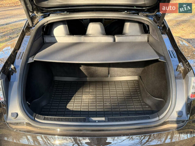 Черный Тесла Модель С, объемом двигателя 0 л и пробегом 45 тыс. км за 34900 $, фото 16 на Automoto.ua