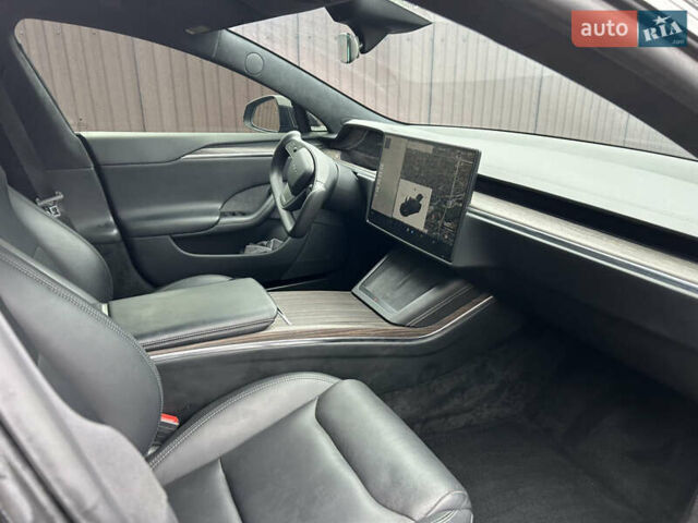 Черный Тесла Модель С, объемом двигателя 0 л и пробегом 63 тыс. км за 39500 $, фото 11 на Automoto.ua
