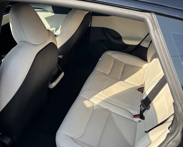 Черный Тесла Модель С, объемом двигателя 0 л и пробегом 115 тыс. км за 37500 $, фото 9 на Automoto.ua