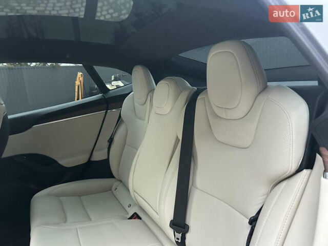 Черный Тесла Модель С, объемом двигателя 0 л и пробегом 77 тыс. км за 31500 $, фото 23 на Automoto.ua