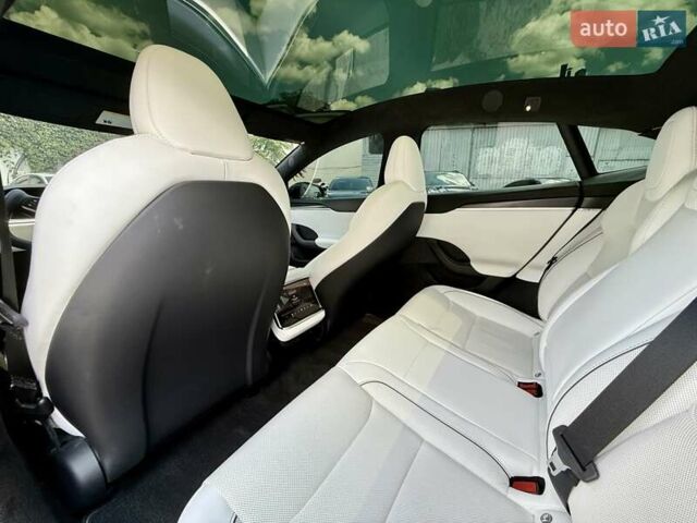 Черный Тесла Модель С, объемом двигателя 0 л и пробегом 22 тыс. км за 47999 $, фото 19 на Automoto.ua