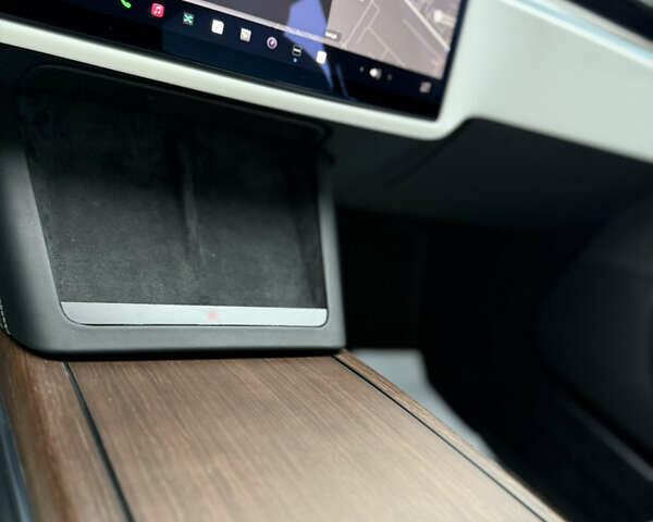 Черный Тесла Модель С, объемом двигателя 0 л и пробегом 91 тыс. км за 34500 $, фото 31 на Automoto.ua