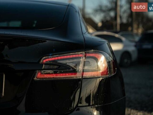 Чорний Тесла Модель С, об'ємом двигуна 0.5 л та пробігом 23 тис. км за 42500 $, фото 7 на Automoto.ua