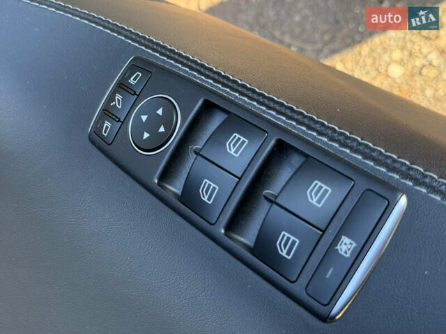 Черный Тесла Модель С, объемом двигателя 0 л и пробегом 45 тыс. км за 34900 $, фото 33 на Automoto.ua