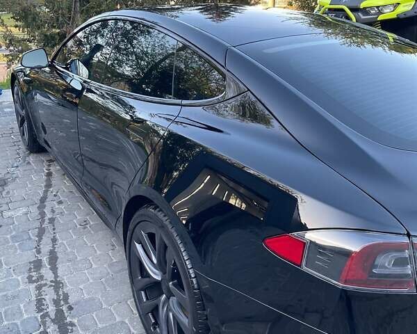 Черный Тесла Модель С, объемом двигателя 0 л и пробегом 35 тыс. км за 85000 $, фото 12 на Automoto.ua