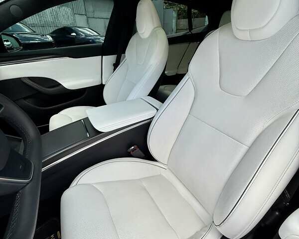 Черный Тесла Модель С, объемом двигателя 0 л и пробегом 22 тыс. км за 47999 $, фото 20 на Automoto.ua