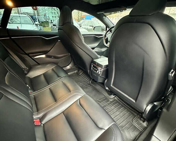 Чорний Тесла Модель С, об'ємом двигуна 0 л та пробігом 106 тис. км за 26900 $, фото 20 на Automoto.ua