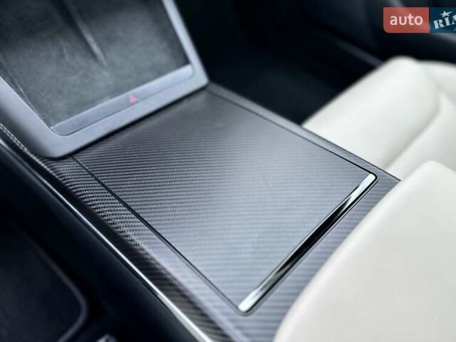 Чорний Тесла Модель С, об'ємом двигуна 0 л та пробігом 42 тис. км за 58500 $, фото 27 на Automoto.ua