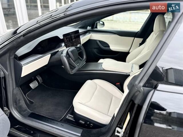 Черный Тесла Модель С, объемом двигателя 0 л и пробегом 42 тыс. км за 67777 $, фото 11 на Automoto.ua