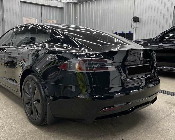 Черный Тесла Модель С, объемом двигателя 0 л и пробегом 45 тыс. км за 41500 $, фото 14 на Automoto.ua