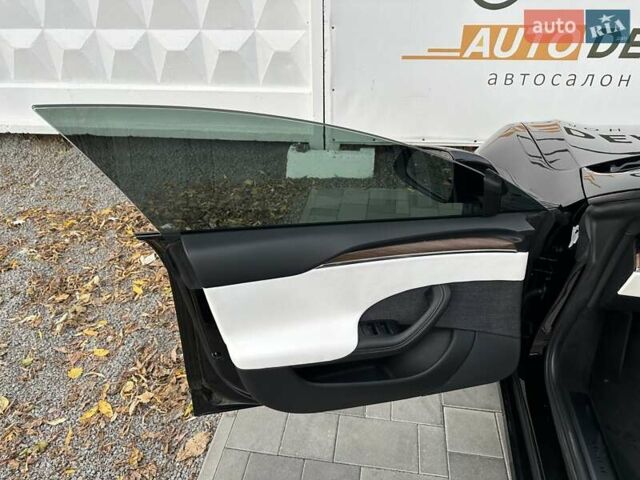 Черный Тесла Модель С, объемом двигателя 0 л и пробегом 65 тыс. км за 39990 $, фото 19 на Automoto.ua
