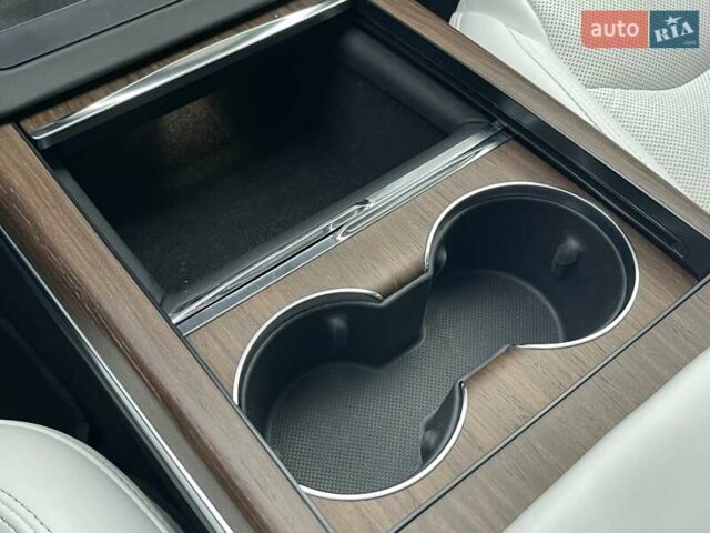 Черный Тесла Модель С, объемом двигателя 0 л и пробегом 65 тыс. км за 37999 $, фото 45 на Automoto.ua