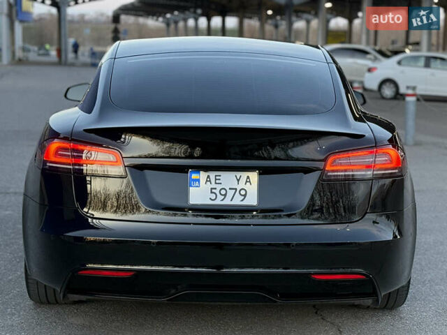 Черный Тесла Модель С, объемом двигателя 0 л и пробегом 27 тыс. км за 57000 $, фото 22 на Automoto.ua