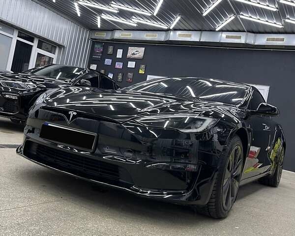 Черный Тесла Модель С, объемом двигателя 0 л и пробегом 45 тыс. км за 41500 $, фото 4 на Automoto.ua