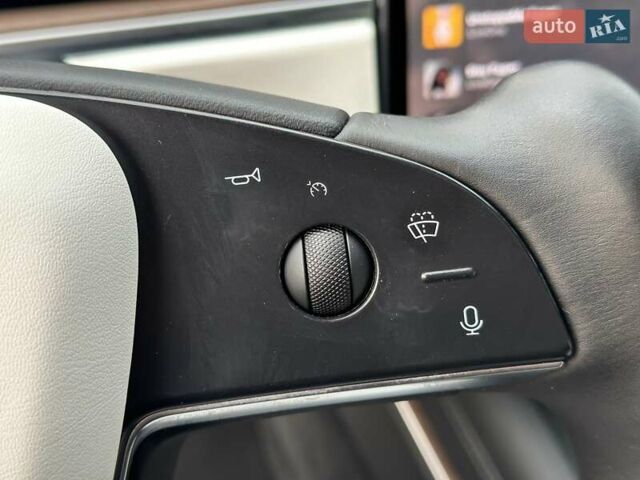 Черный Тесла Модель С, объемом двигателя 0 л и пробегом 65 тыс. км за 37999 $, фото 29 на Automoto.ua