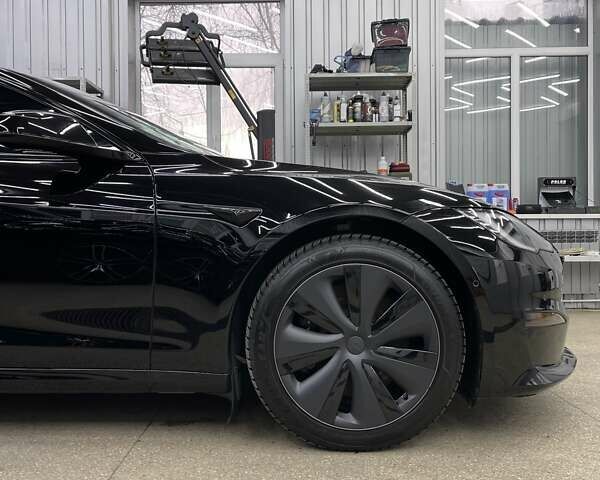 Черный Тесла Модель С, объемом двигателя 0 л и пробегом 45 тыс. км за 41500 $, фото 16 на Automoto.ua